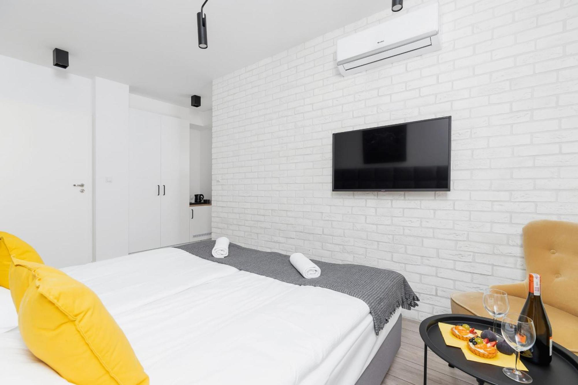 Apartament Cracow Miodowa 42 Elegant By Renters *